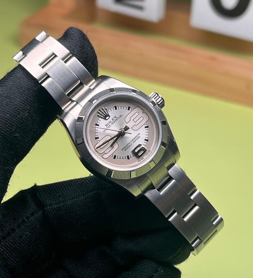 Rolex | Oyster Perpetual | 176210 | Steel | 26 mm | Steel | Silver | Automatic