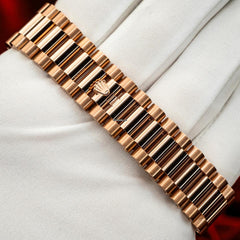 Rolex | Day-Date | 128235 | Rose gold | 36 mm | Rose gold | Blue | Automatic