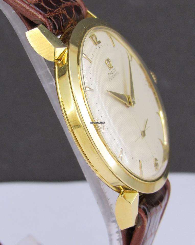 Omega Classic Vintage ref. 2709 18 kts yellow gold made in 1952