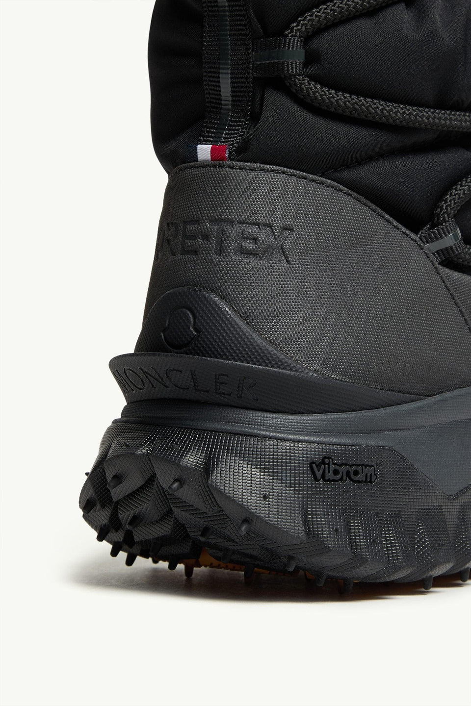 Moncler Trailgrip Aprs High Boots Black