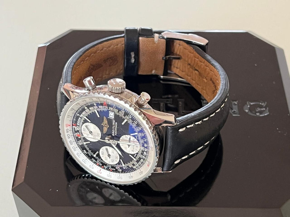 Breitling Navitimer