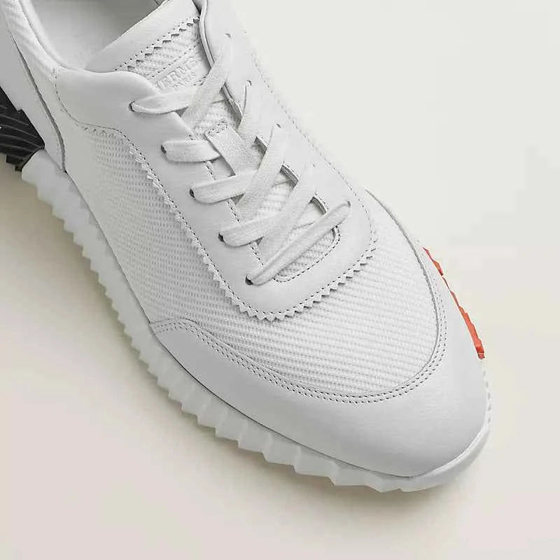 Bouncing sneaker