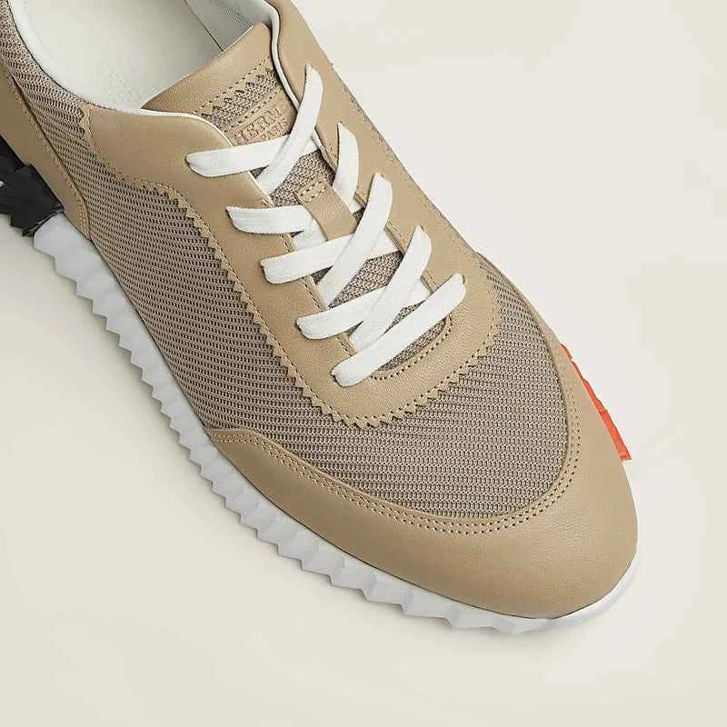 Bouncing sneaker