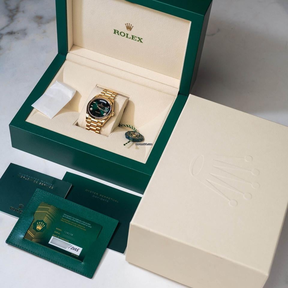 Rolex | Day-Date | 128238 | Yellow gold | Yellow gold | Green | Automatic