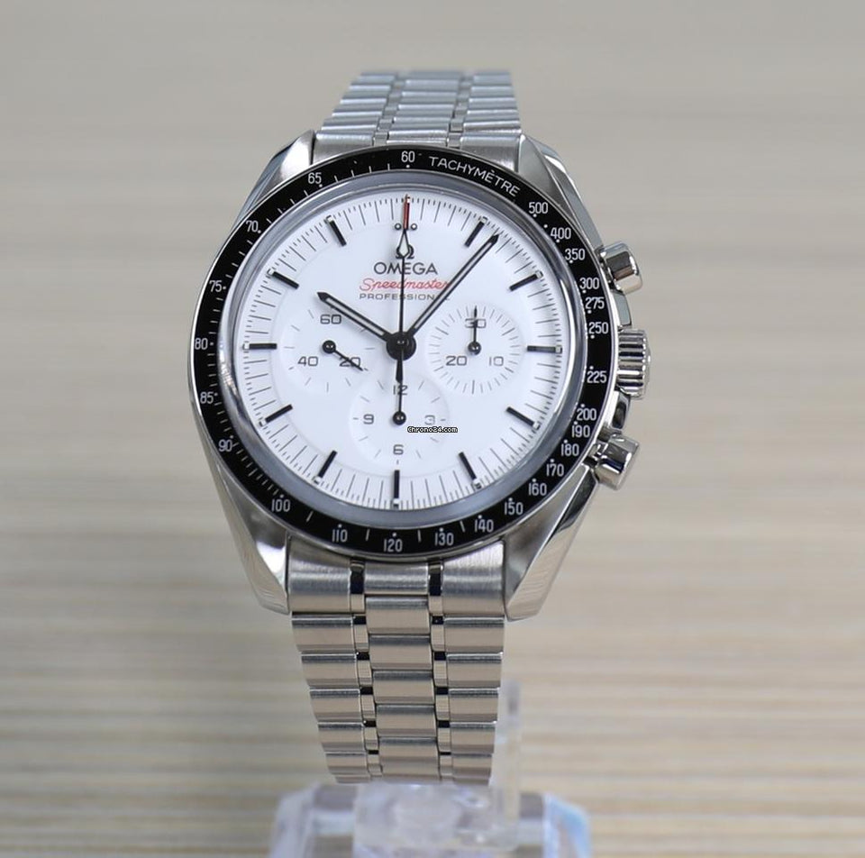 Omega Speedmaster Professional Moonwatch42mm - White Dial Unworn - Full Set