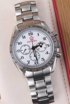 Omega Speedmaster Broad Arrow Olympic 32110425004001 Original Papiere + Box 99% NEW 2022
