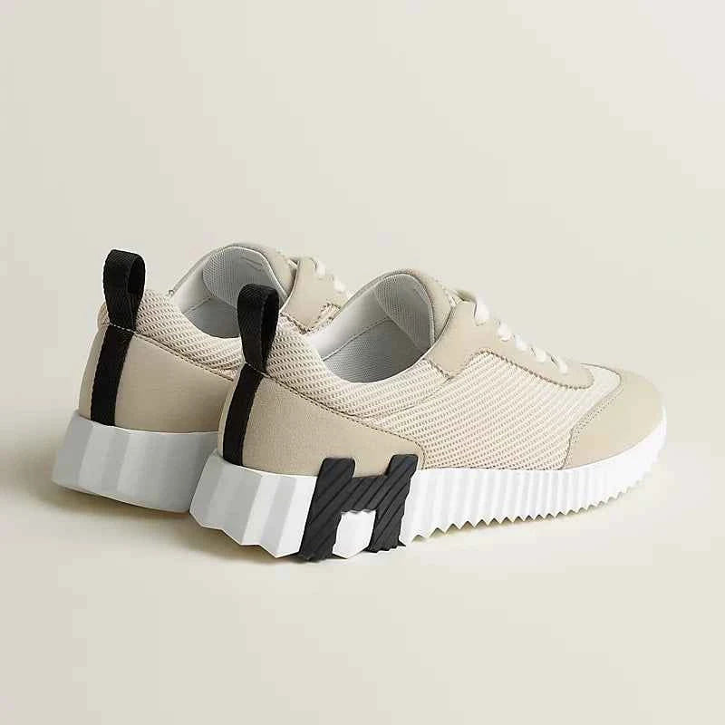 Bouncing sneaker