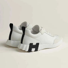 Bouncing sneaker