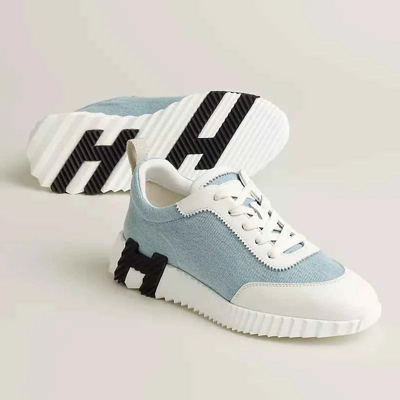 Bouncing sneaker