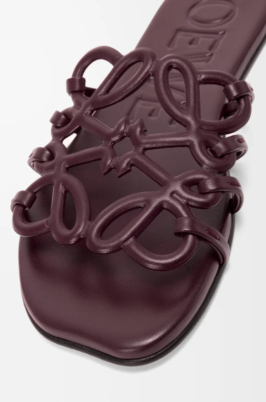 Petal Anagram slide in soft calfskin