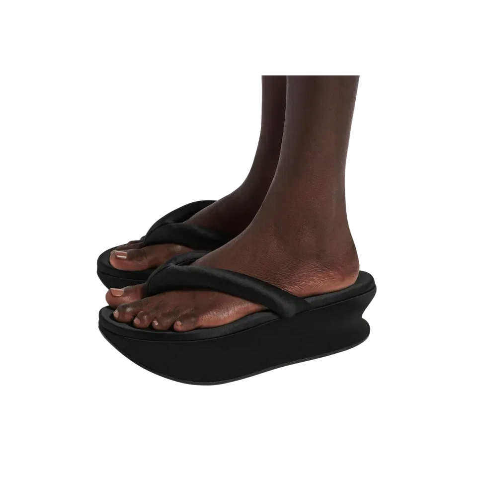 Balenciaga Gaeta Thong Sandal Black Womens