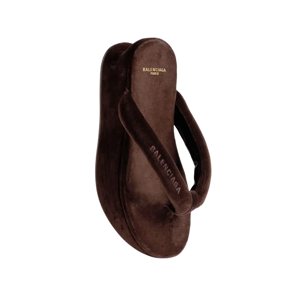Balenciaga Gaeta Thong In Moka