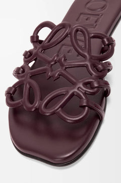 Petal Anagram slide in soft calfskin
