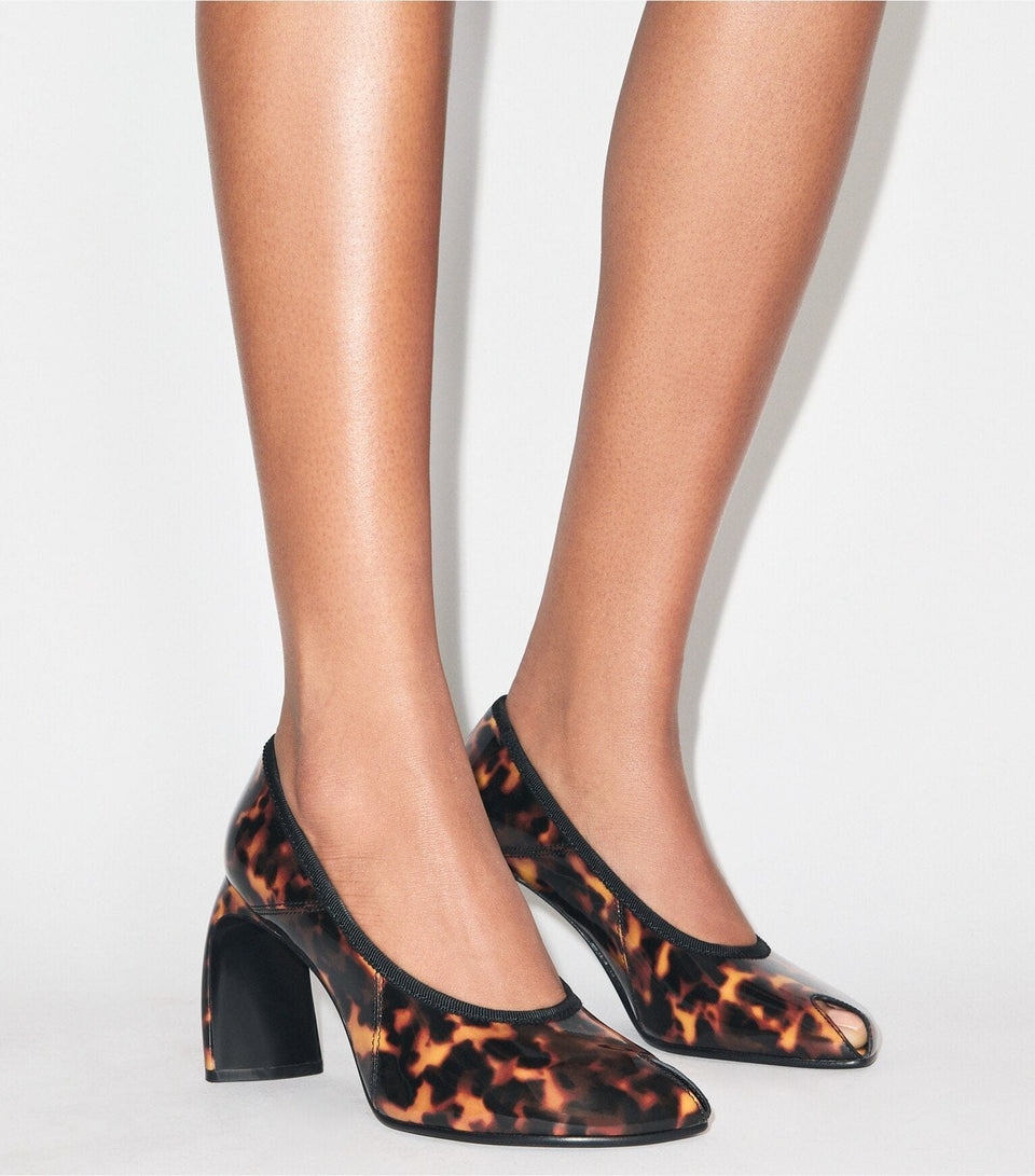 Peep-Toe Pump