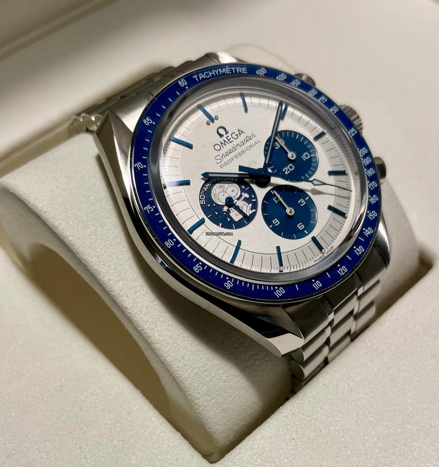 Omega Speedmaster Professional Moonwatch'Silver Snoopy Award' NEW Complete Set +Bracelet & Stickers | 50th Anniversary Ed