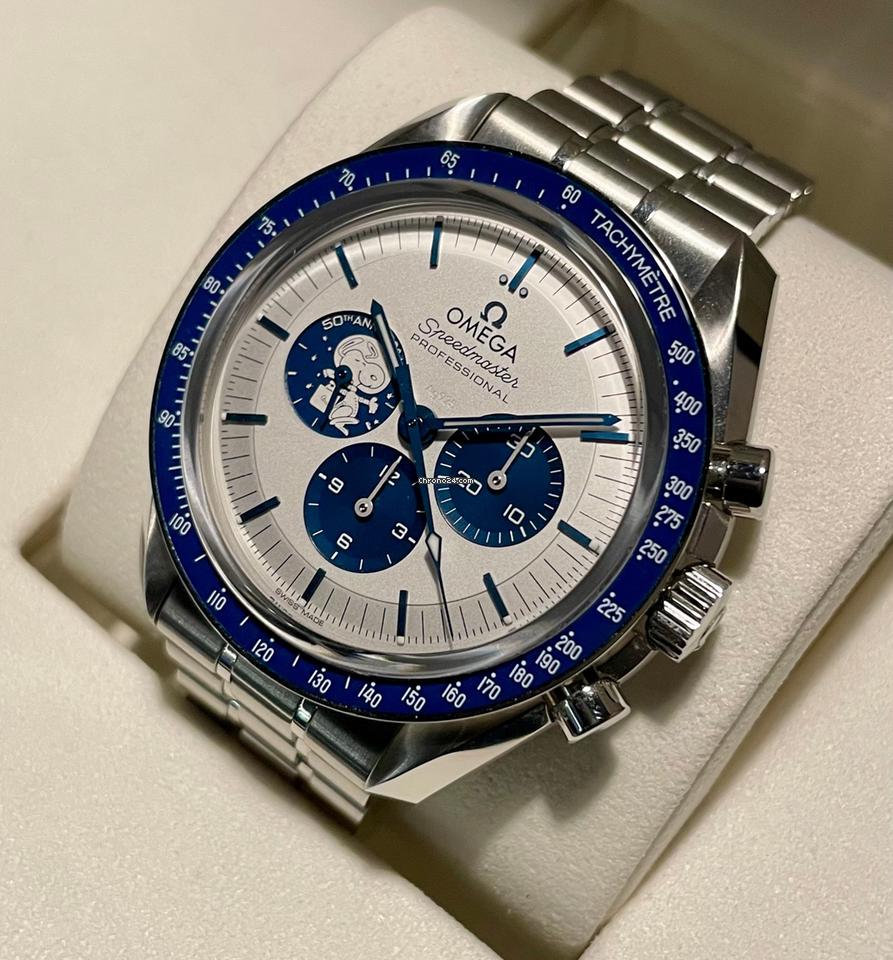 Omega Speedmaster Professional Moonwatch'Silver Snoopy Award' NEW Complete Set +Bracelet & Stickers | 50th Anniversary Ed