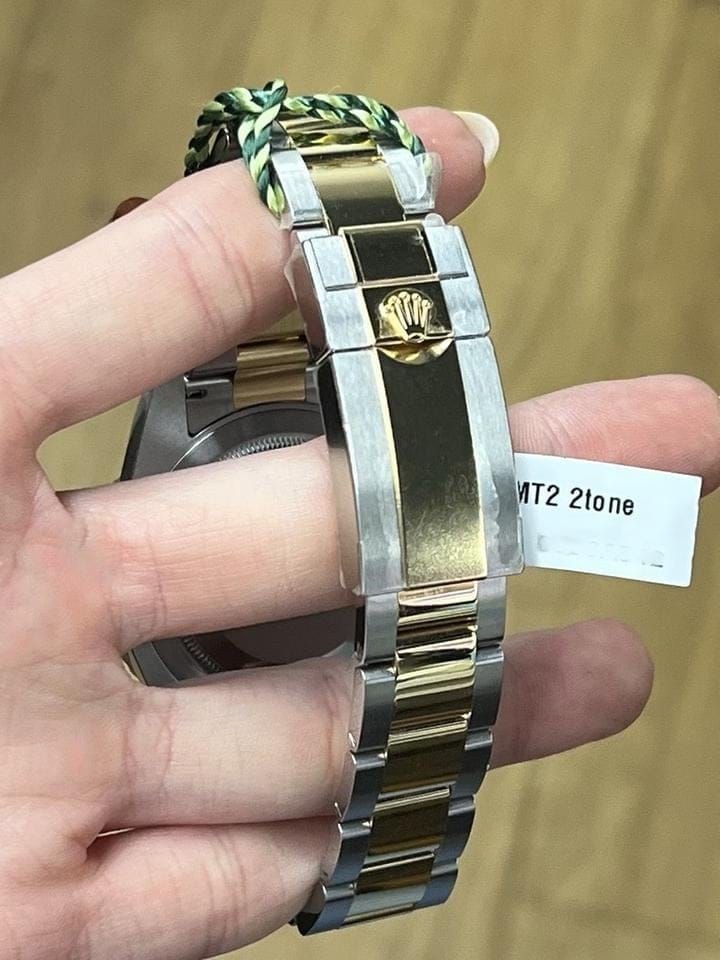 Rolex | GMT-Master II | 116713LN | 40 mm | Black | Automatic