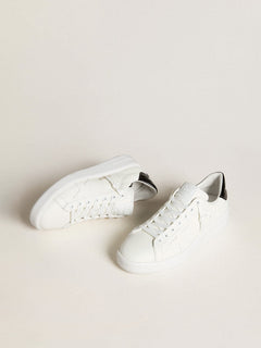 Golden Goose Womens Purestar With Leather Star And Black Patent Leather Heel Tab Womens