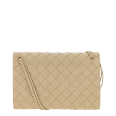 Bottega Veneta Andiamo Leather Pouch On Strap - Ecru