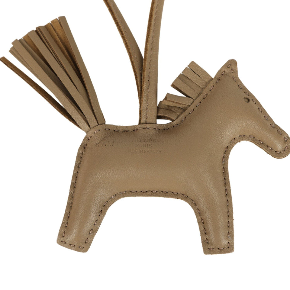 Hermes Rodeo Robeo Plush Charm PM Beige Marfa, Terre, Craie Milo Lambskin and Ecru Merino Wool Palladium Hardware