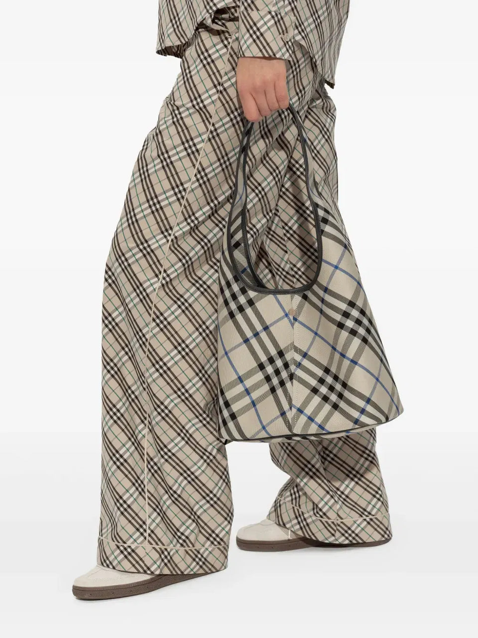 Check-pattern tote bag