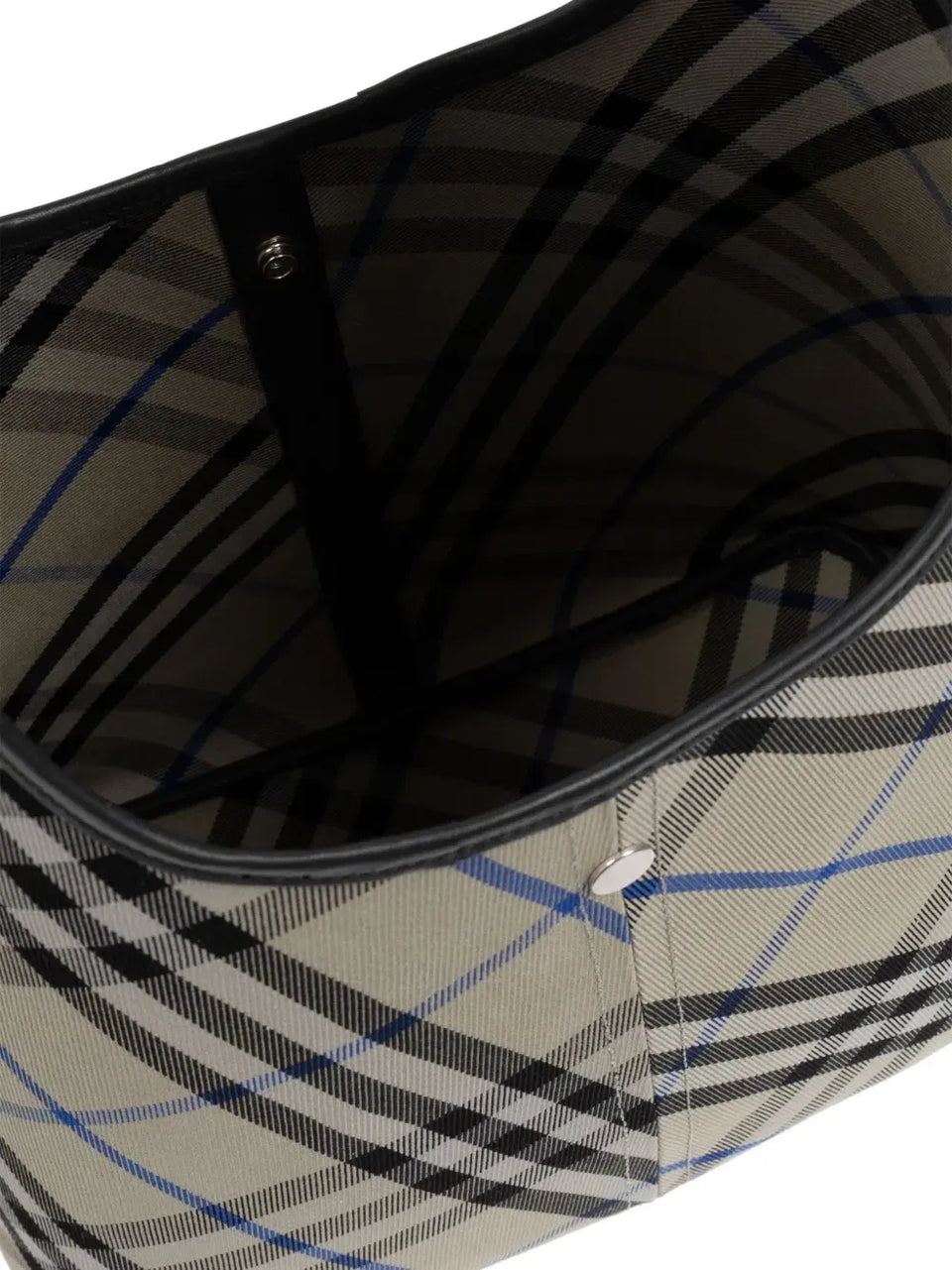 Check-pattern tote bag