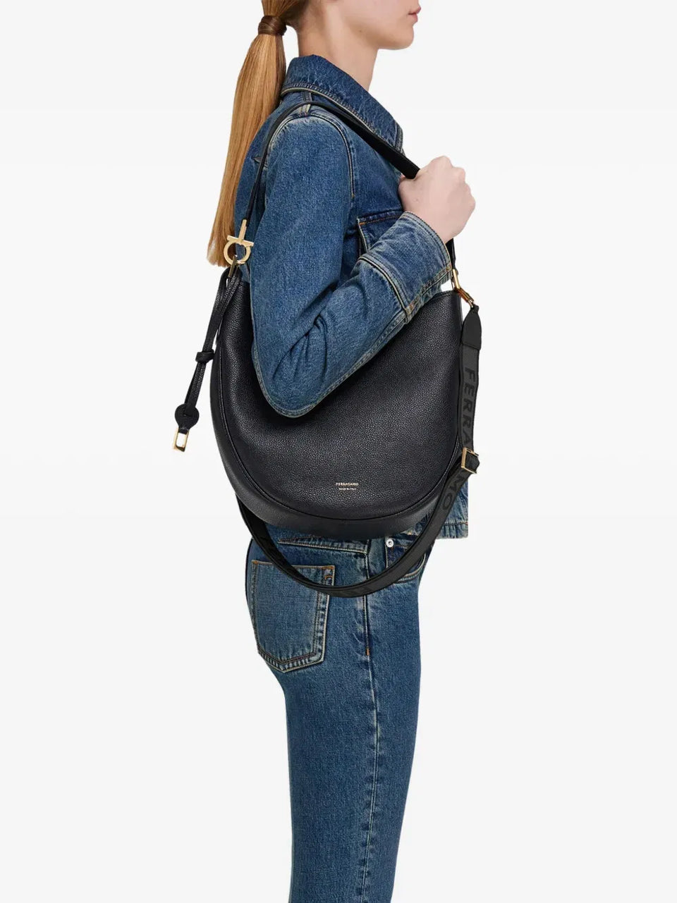 North-South leather shoulder bag