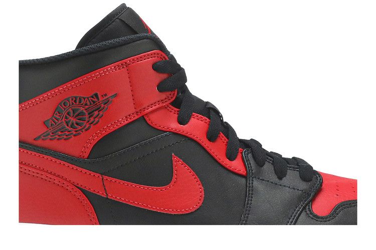 Air Jordan 1 Mid Banned