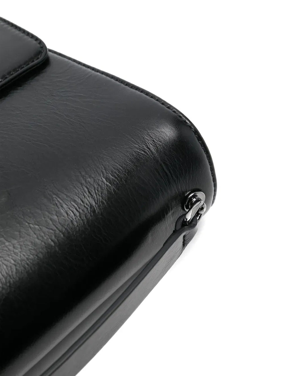 The Bold Edition VLogo shoulder bag