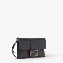 Black nappa leather pochette