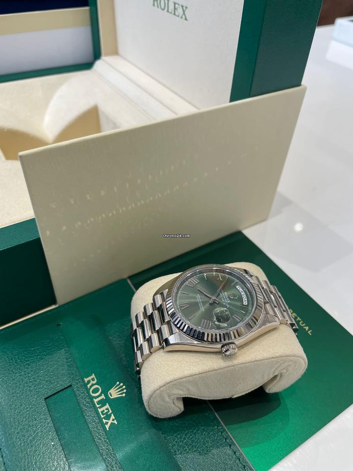 Rolex | Day-Date | 228239 | White gold | 40 mm | White gold | Green | Automatic