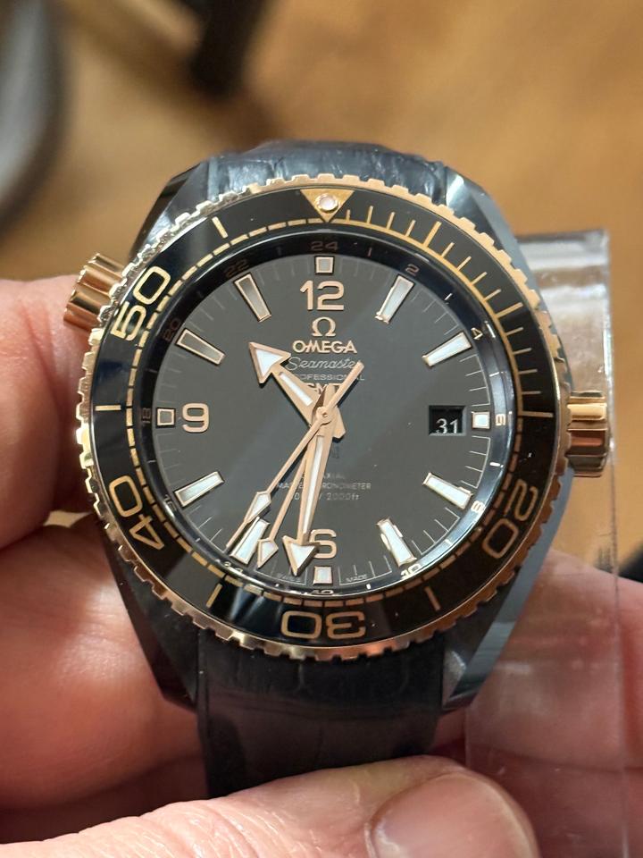 Omega Seamaster Planet Ocean Mint. Ceramic sedna gold. Collectors watch.