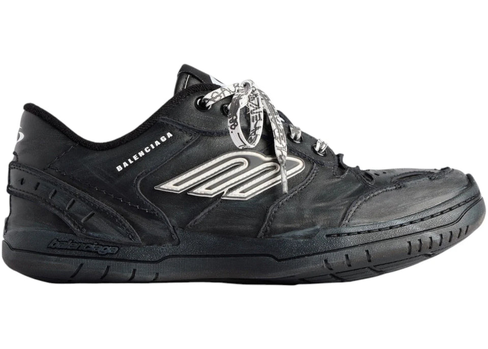 Balenciaga Hamptons Worn-Out Black