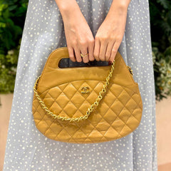 RG215 - CHANEL Vintage Beige Lambskin Hand Shoulder Bag