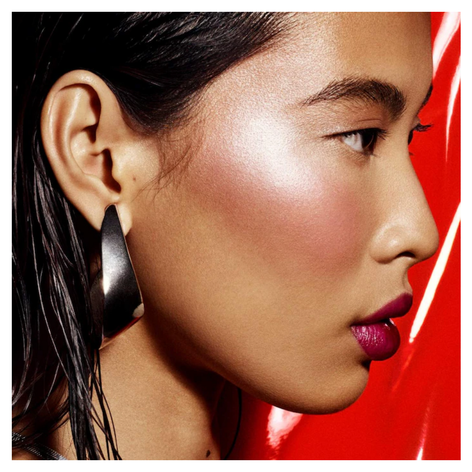 Match Stix Color-Adaptive Cheek + Lip Stick