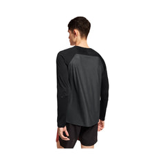 On Performance Long-T Black Eclipse