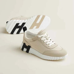 Bouncing sneaker