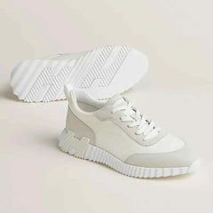 Bouncing sneaker