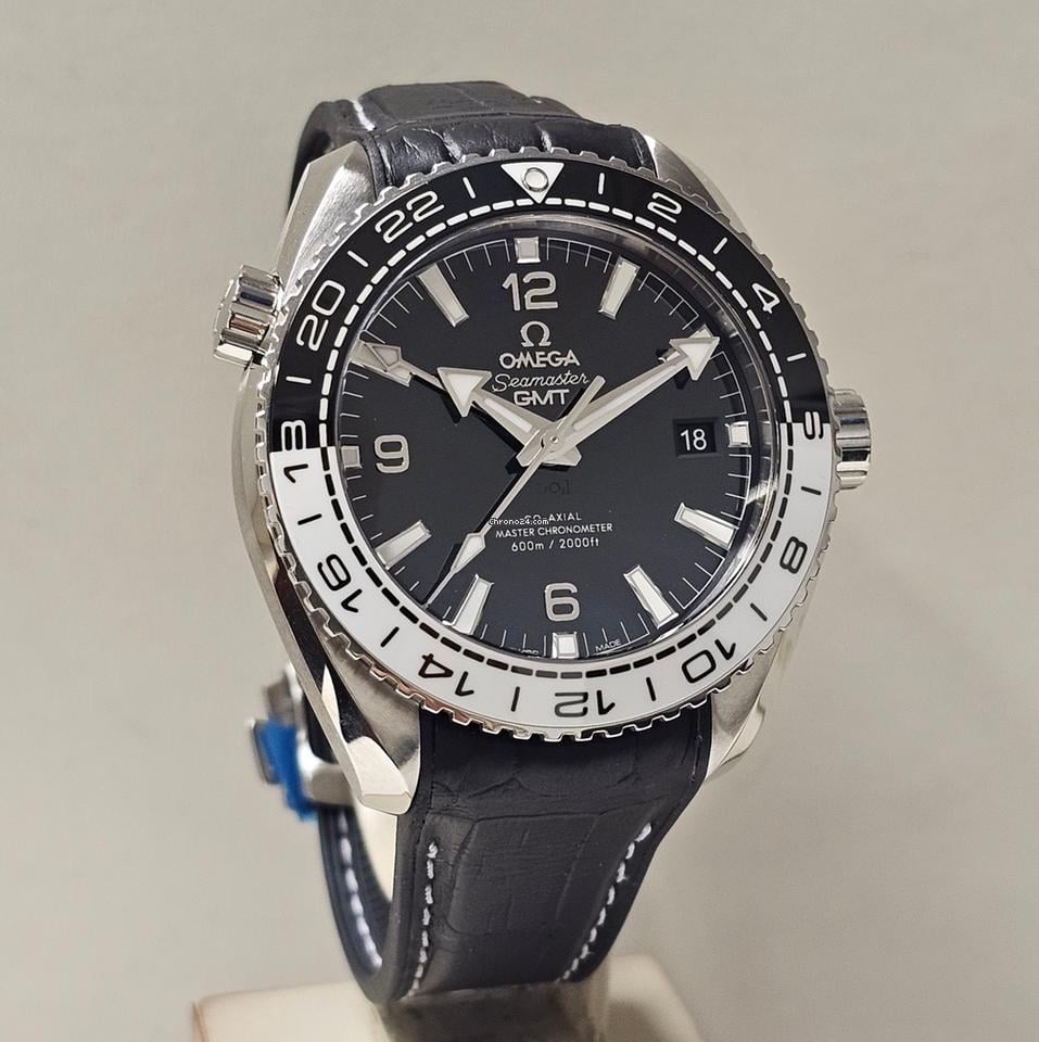 Omega Seamaster Planet Ocean GMT Steel 44 MM - 'Oreo Edition' Black/White Bezel-Box & Papers 2026