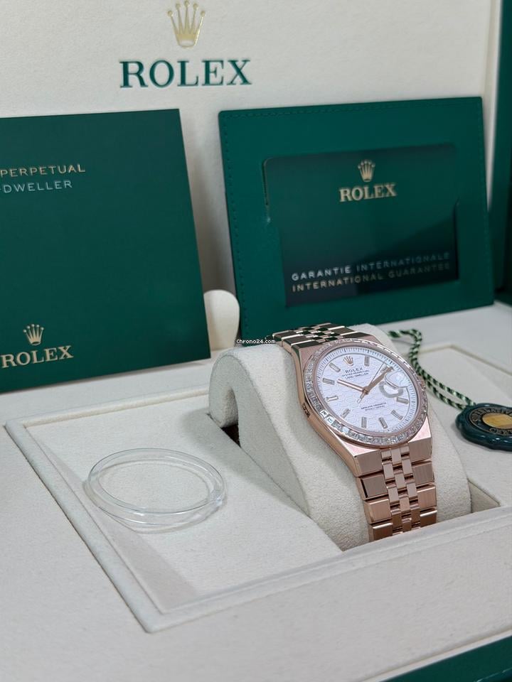 Rolex | Land-Dweller | 127285TBR | Rose gold | 36 mm | Rose gold | White | Automatic