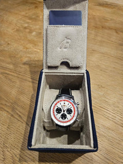 Breitling Navitimer 1 B01 Chronograph Limited Edition One of 747 – Hochzeit getragen Full Set