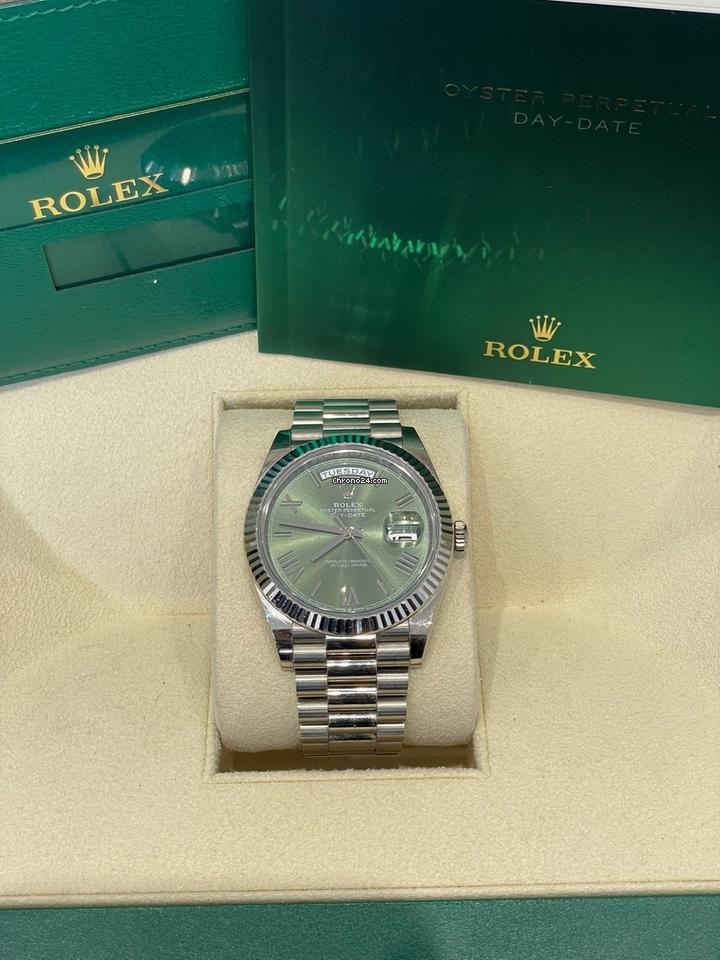 Rolex | Day-Date | 228239 | White gold | 40 mm | White gold | Green | Automatic