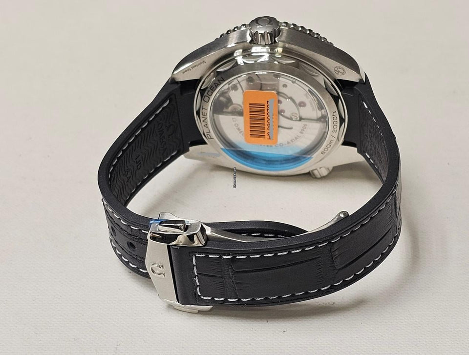 Omega Seamaster Planet Ocean GMT Steel 44 MM - 'Oreo Edition' Black/White Bezel-Box & Papers 2026