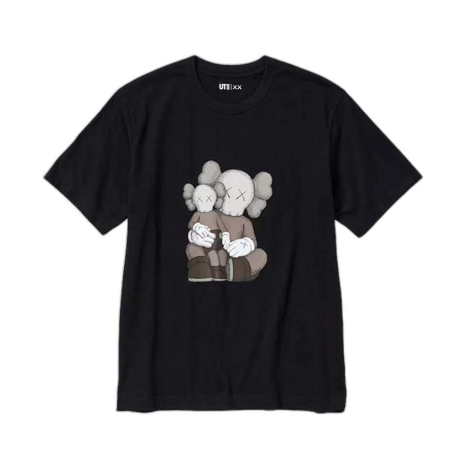 KAWS x Uniqlo UT Shorts Sleeve Graphic T-Shirt (Asia Sizing) Black