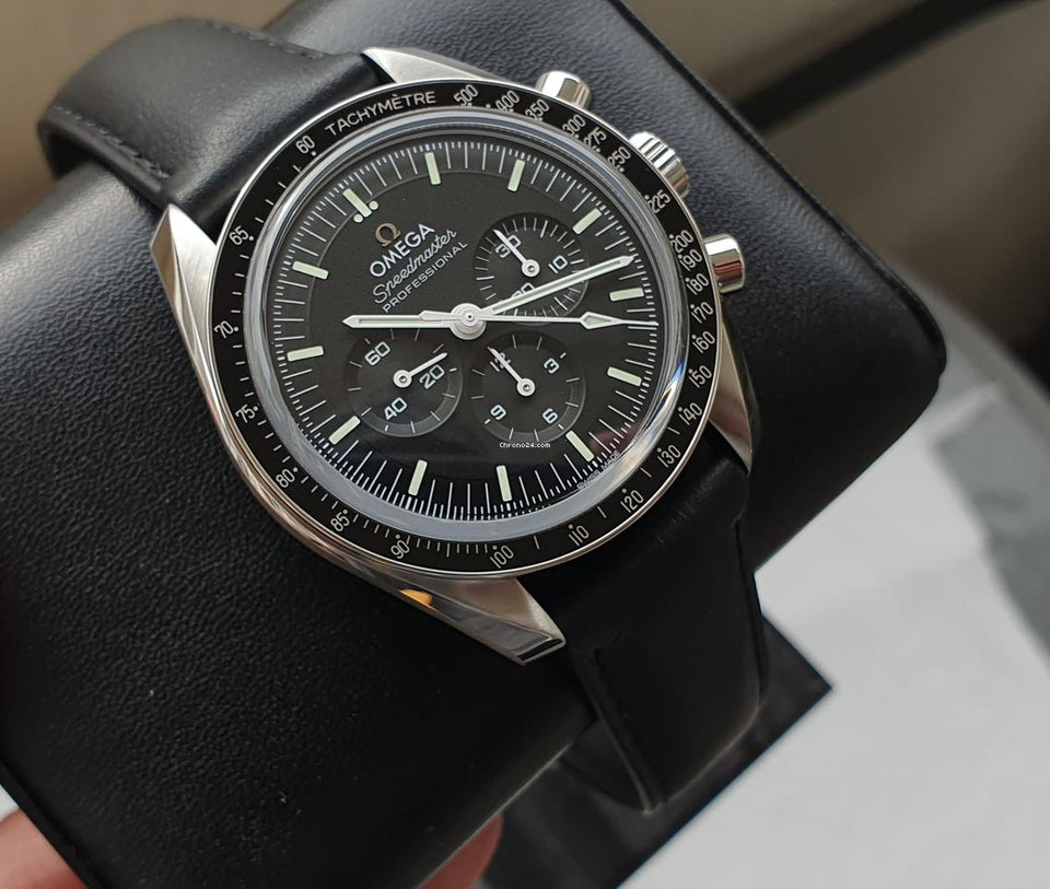 Omega Speedmaster Professional Moonwatchfull set | from 2026
