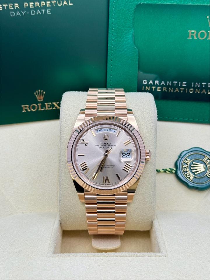 Rolex | Day-Date | 228235 | Rose gold | 40 mm | Rose gold | Bronze | Automatic
