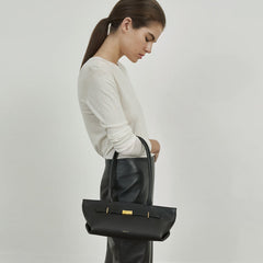 DeMellier The New York Shoulder black small grain