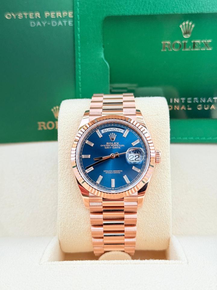 Rolex Day-Date 3636mm 18kt Rose Gold on Blue Baguette Diamond Dial NEW 2024