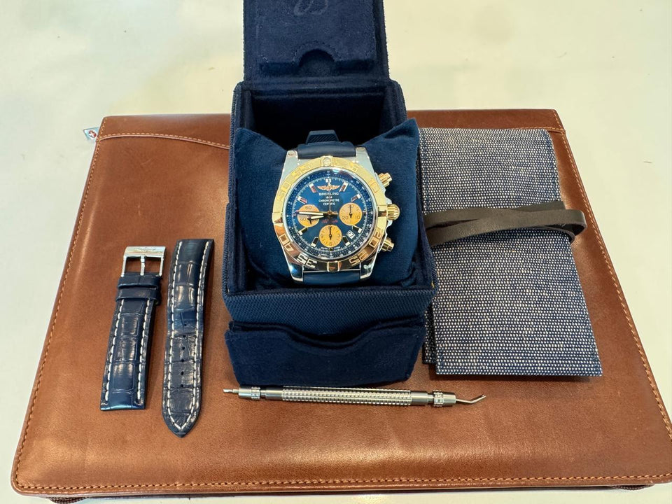 Breitling Chronomat 44 SALE 10/10 RARE 1 OWNER 18 K “ROSE” GOLD BLUE ALLIGATOR STRAP