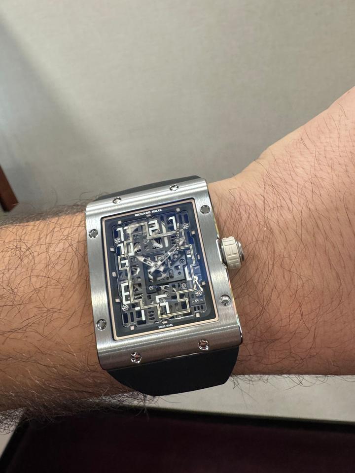 Richard Mille RM 01616-02 Automatique Extra Flat 2025 Full set Jamais portée